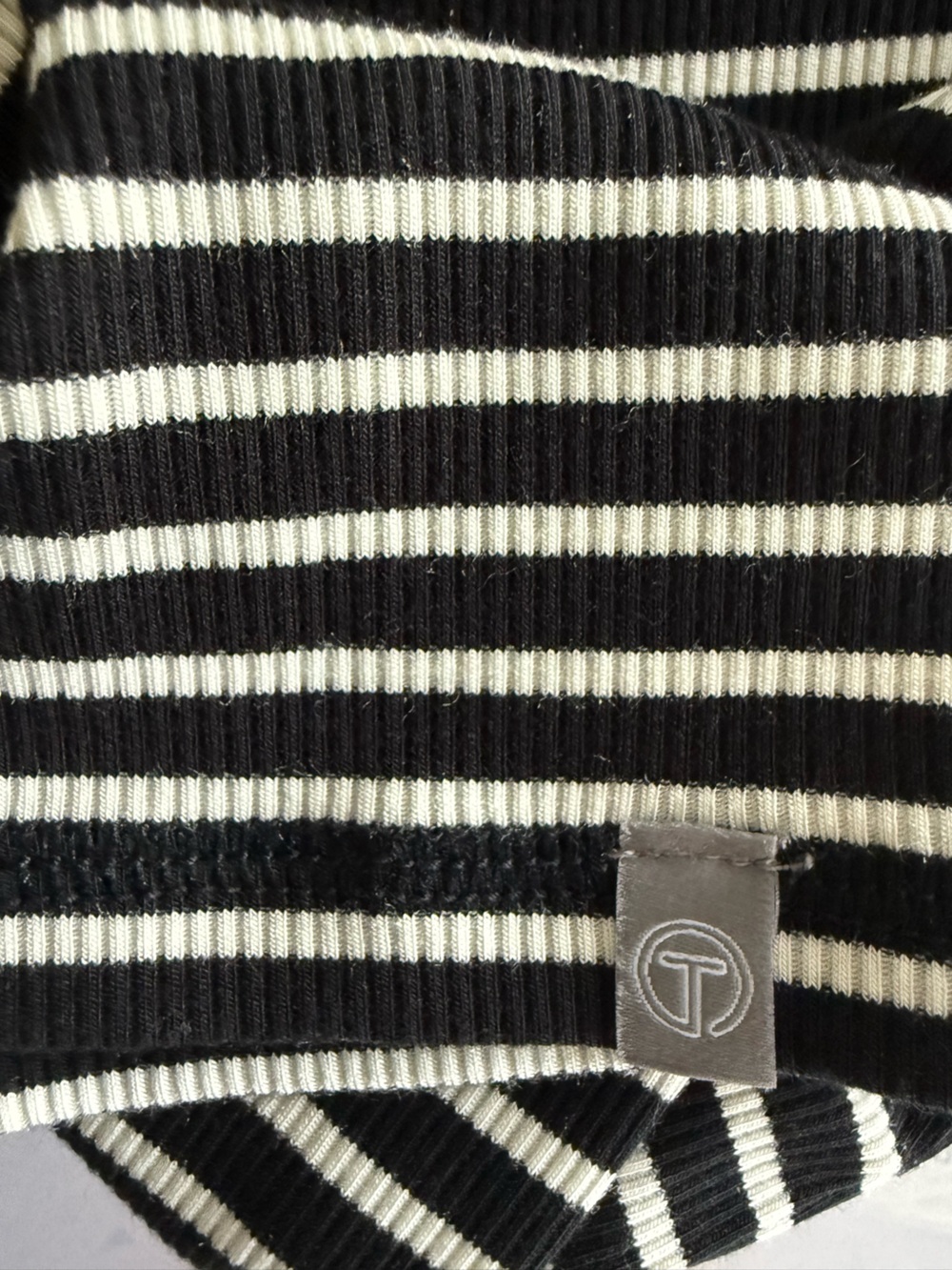NWT T by TALBOTS Black & White Stripe Long-Sleeve Henley Top SZ M (17" P2P) - Picture 12 of 13